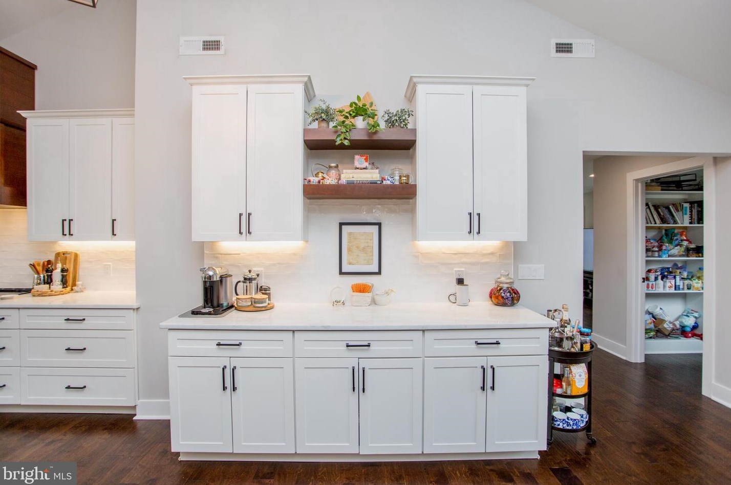 976 Washington Crossing Rd, Upper Makefield PA  18940-2712 exterior