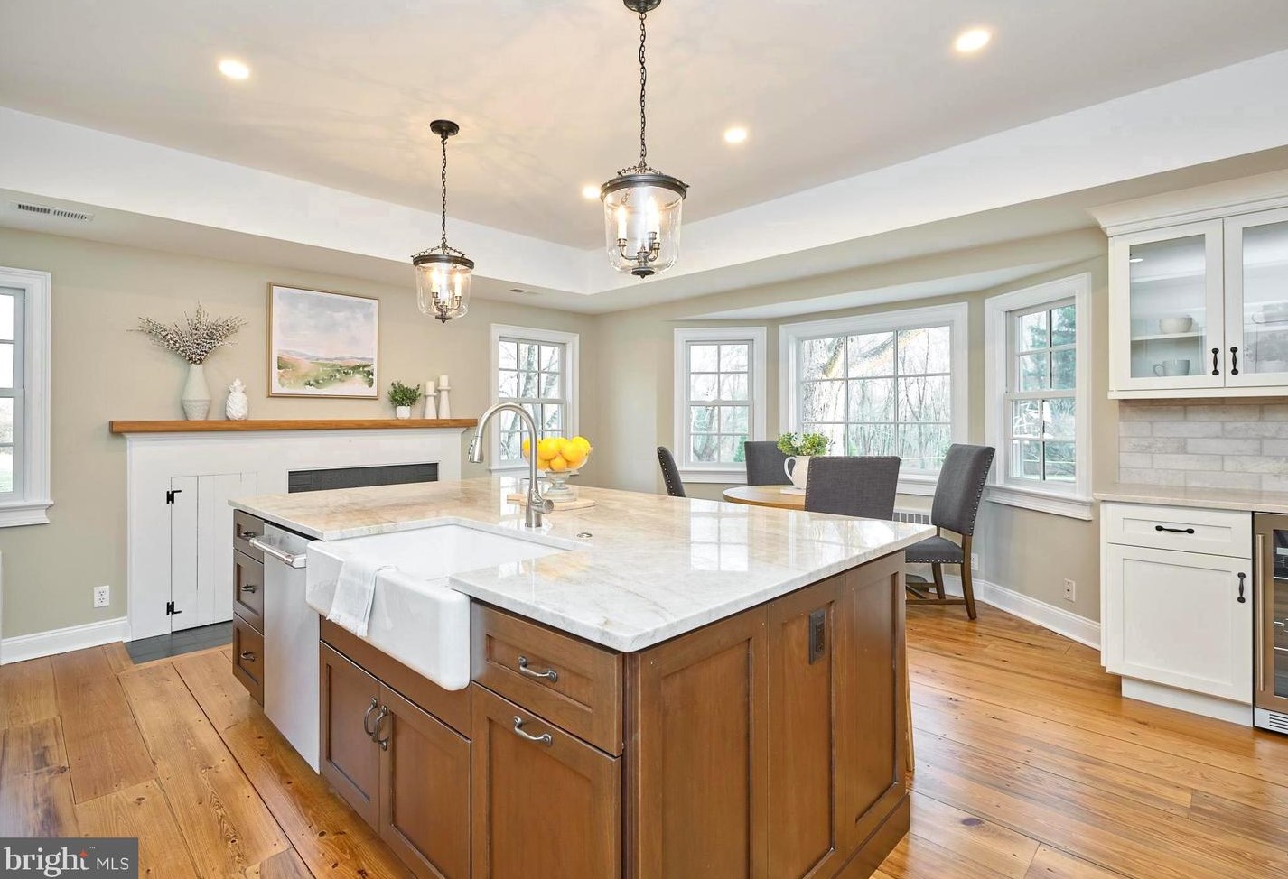 332 S Sugan Rd, New Hope, PA 18938