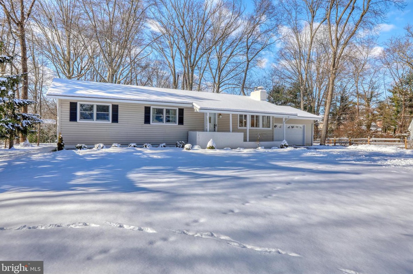 14 Berkley Dr, Yardley, PA 19067