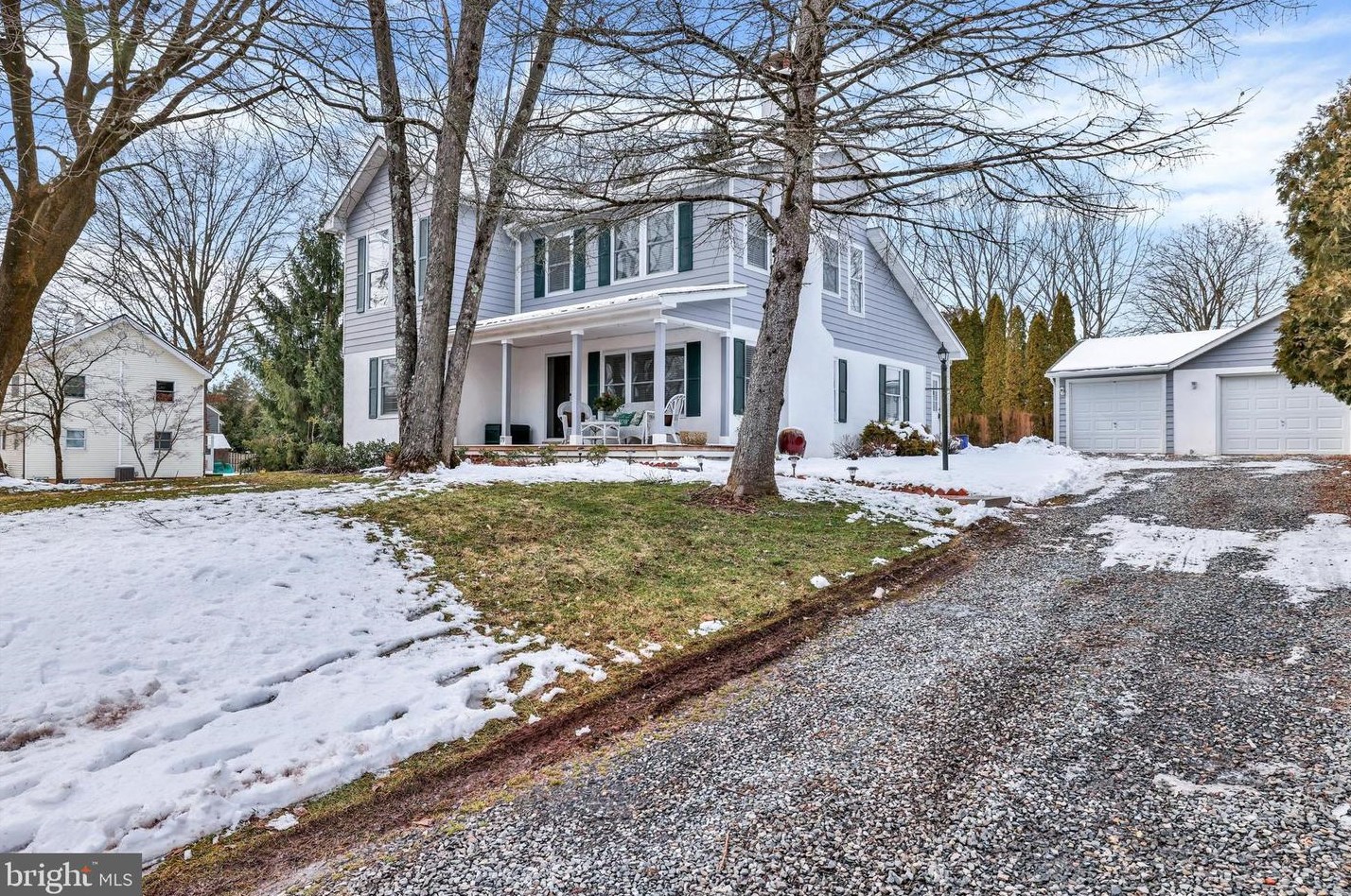 79 Old York Rd, New Hope, PA 18938-1406
