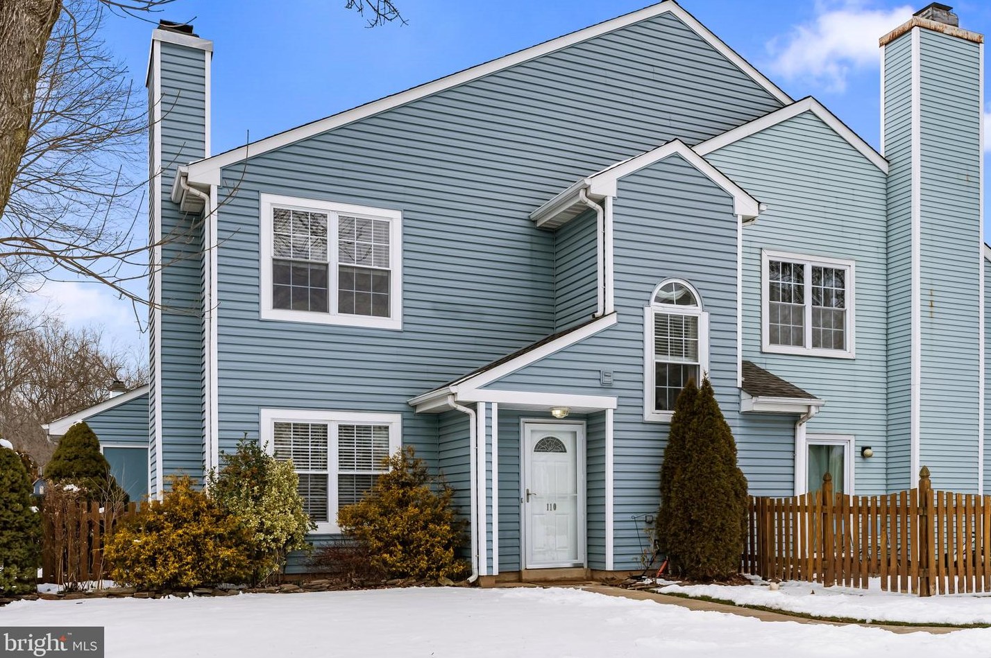 110 Carousel Cir, Gardenville, PA 18901