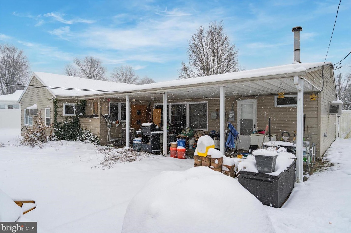 50 Incurve Rd, Levittown, PA 19057