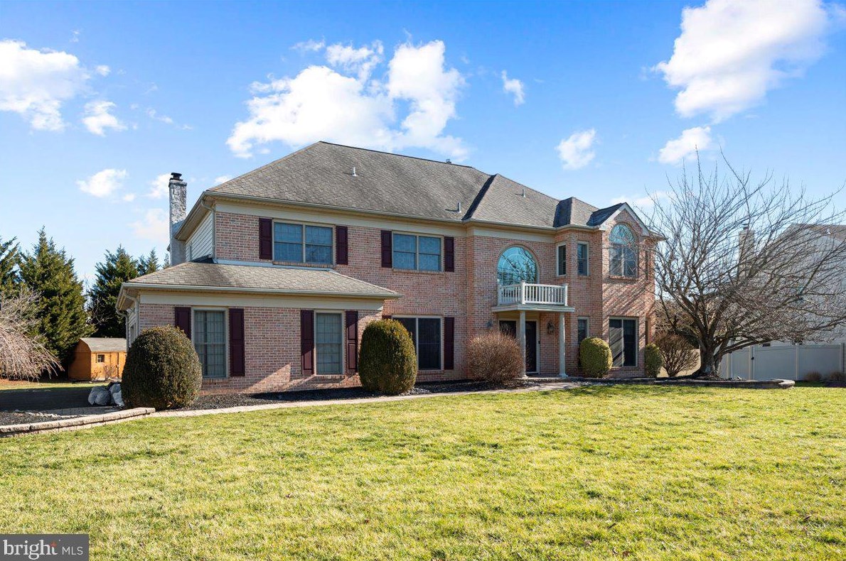 403 Player Ln, Gardenville, PA