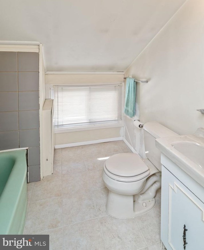 25 Ruby Ln, Levittown PA  19055-1430 exterior