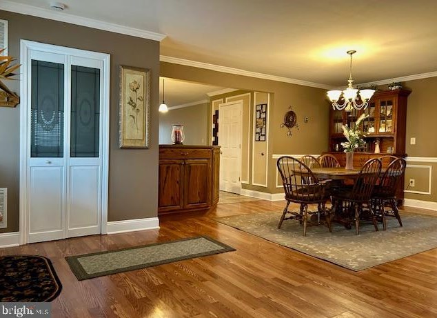 56 Valley Rd, Levittown PA  19057-4202 exterior