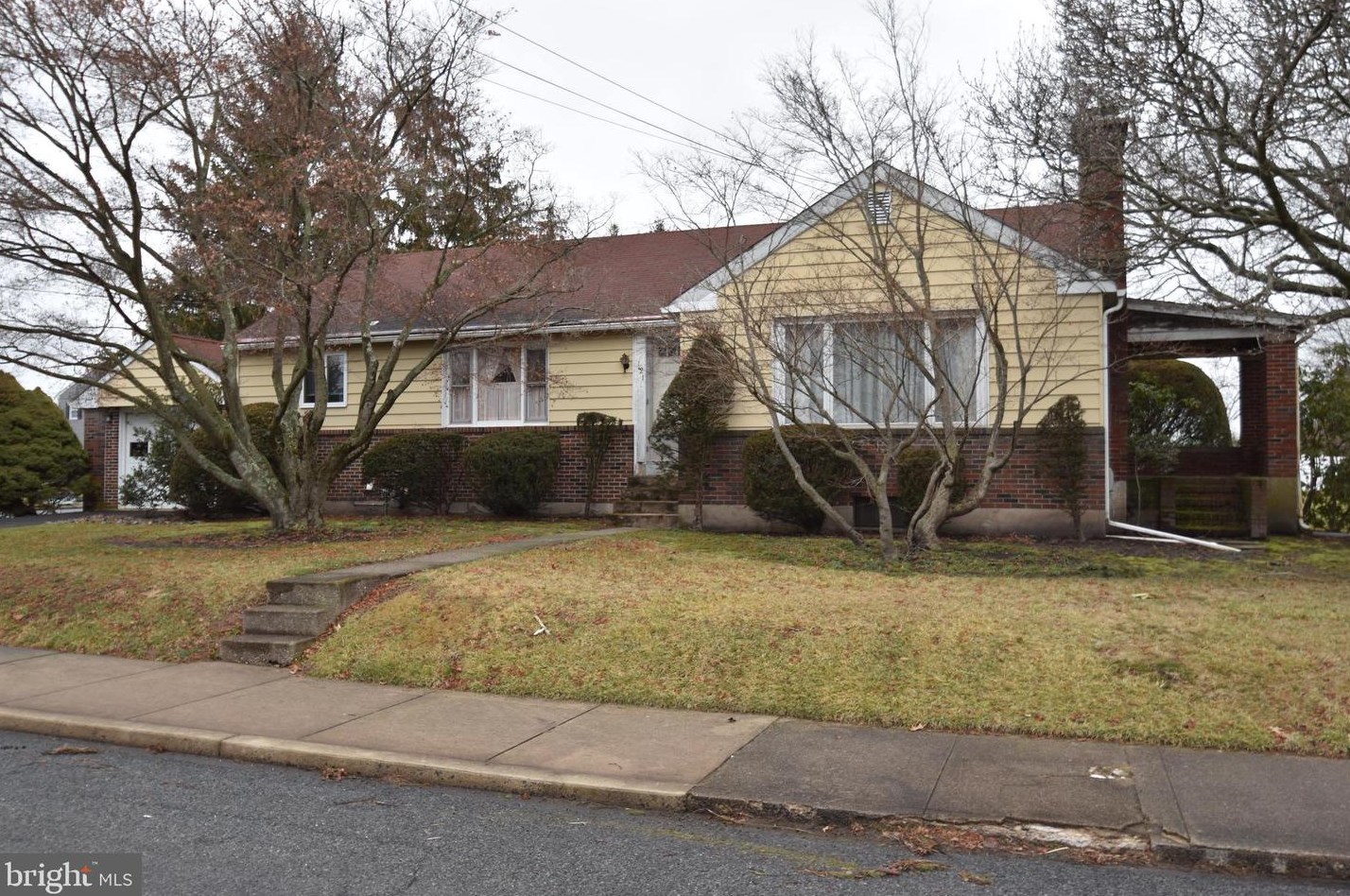 121 Cherry St, Richlandtown, PA 18955