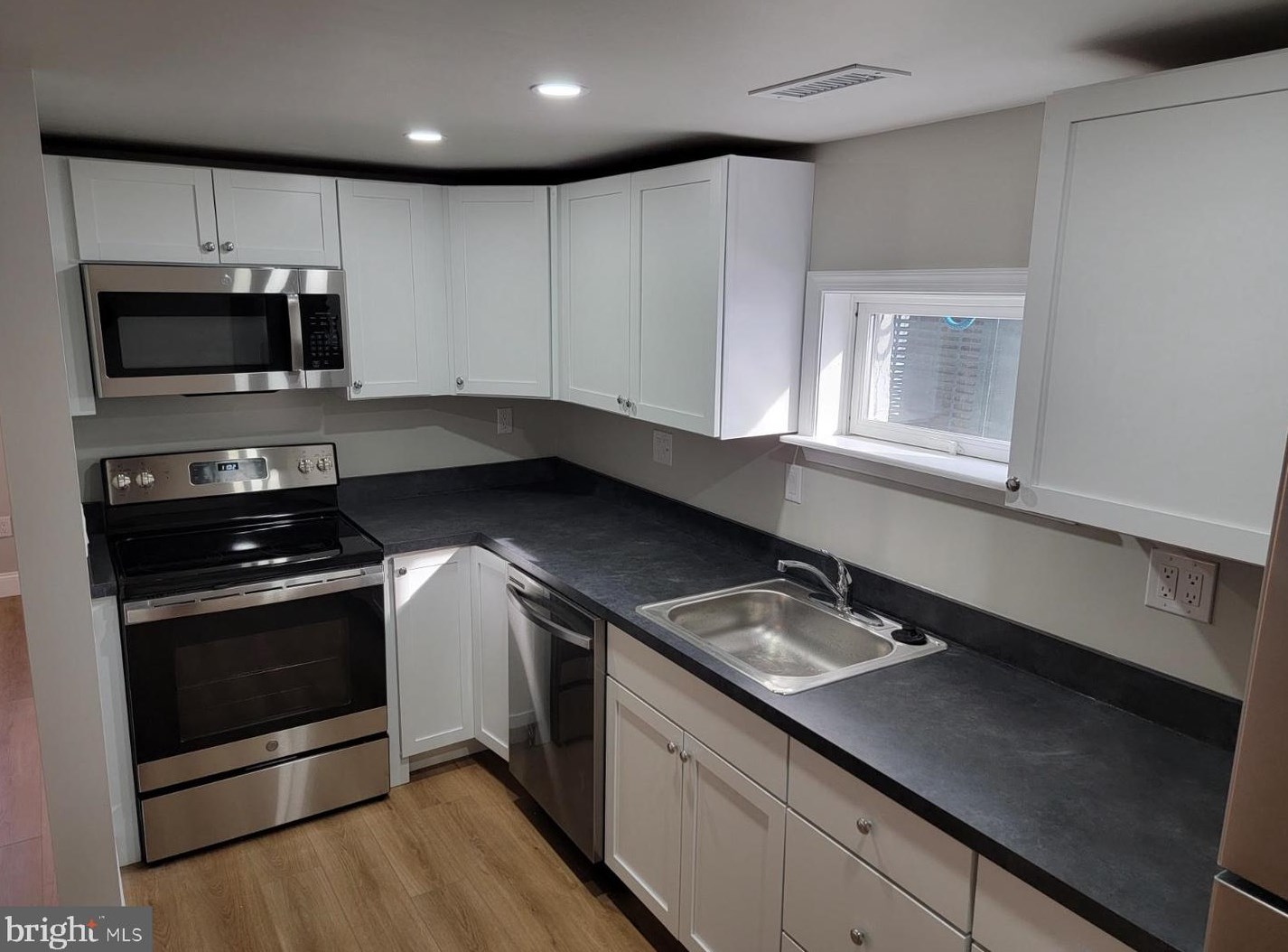 564 Hulmeville Ave #b, Langhorne, PA 19047