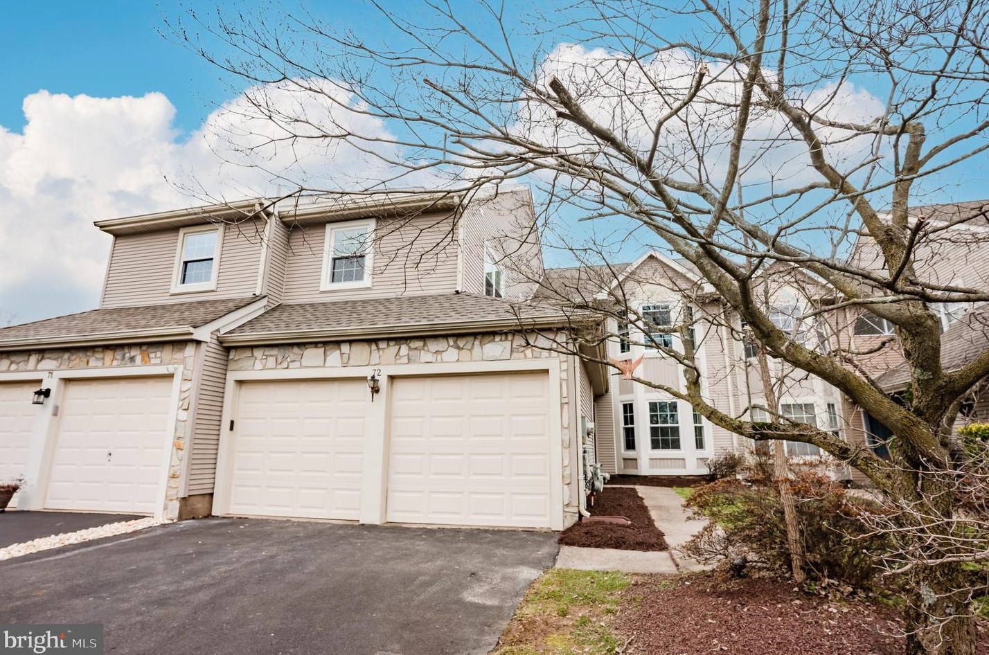 72 Magnolia Dr, Upper Makefield, PA 18940