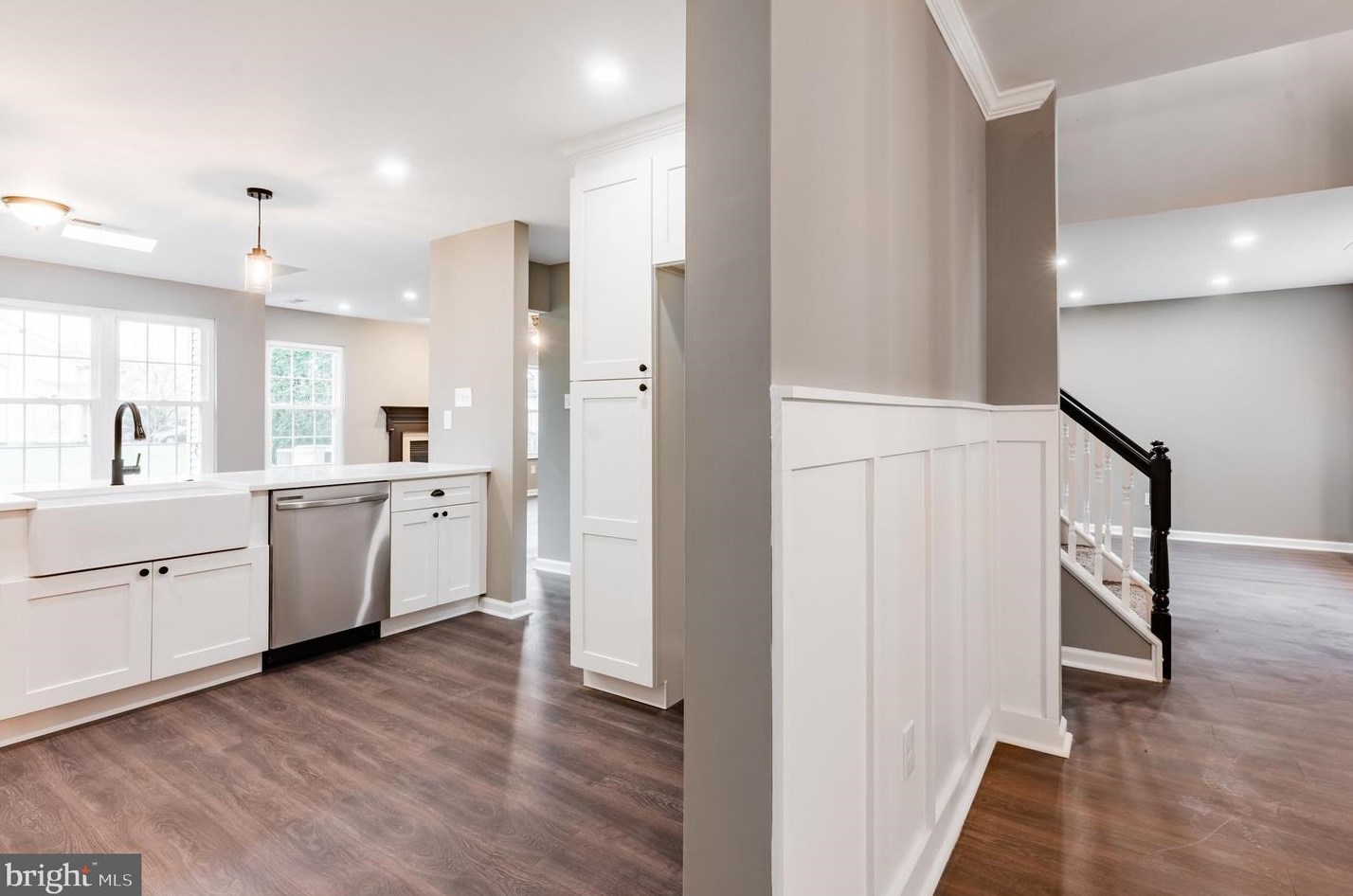 72 Magnolia Dr, Upper Makefield PA  18940-9236 exterior