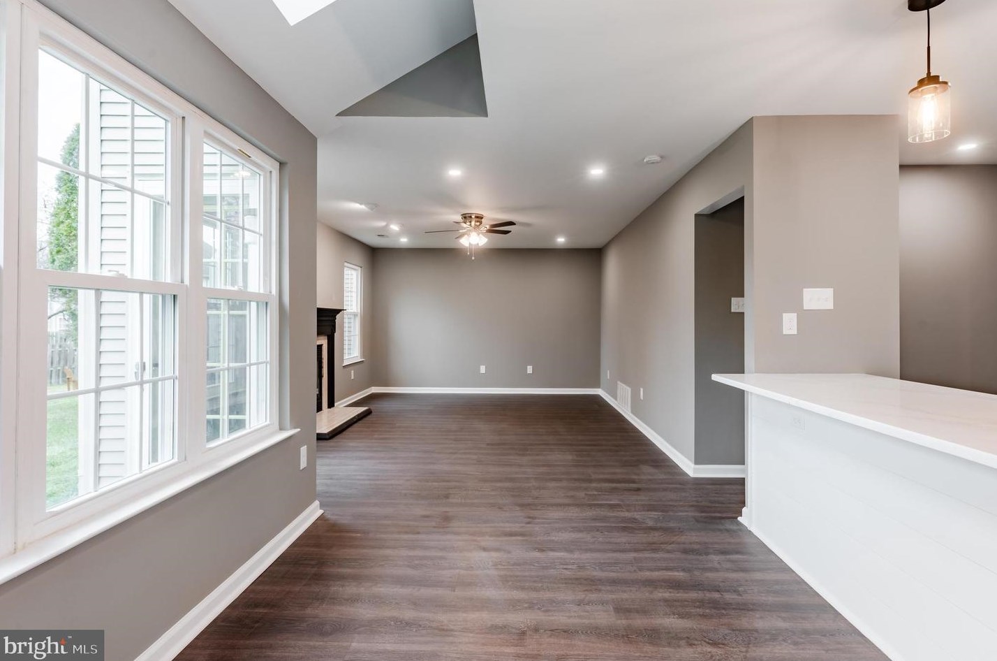 72 Magnolia Dr, Upper Makefield PA  18940-9236 exterior