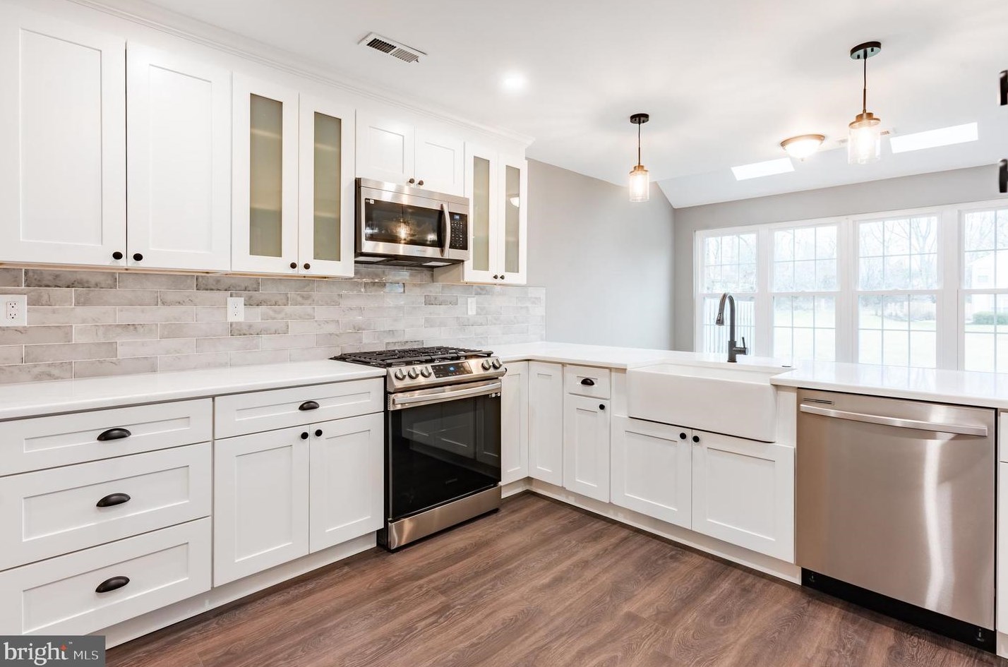 72 Magnolia Dr, Upper Makefield PA  18940-9236 exterior