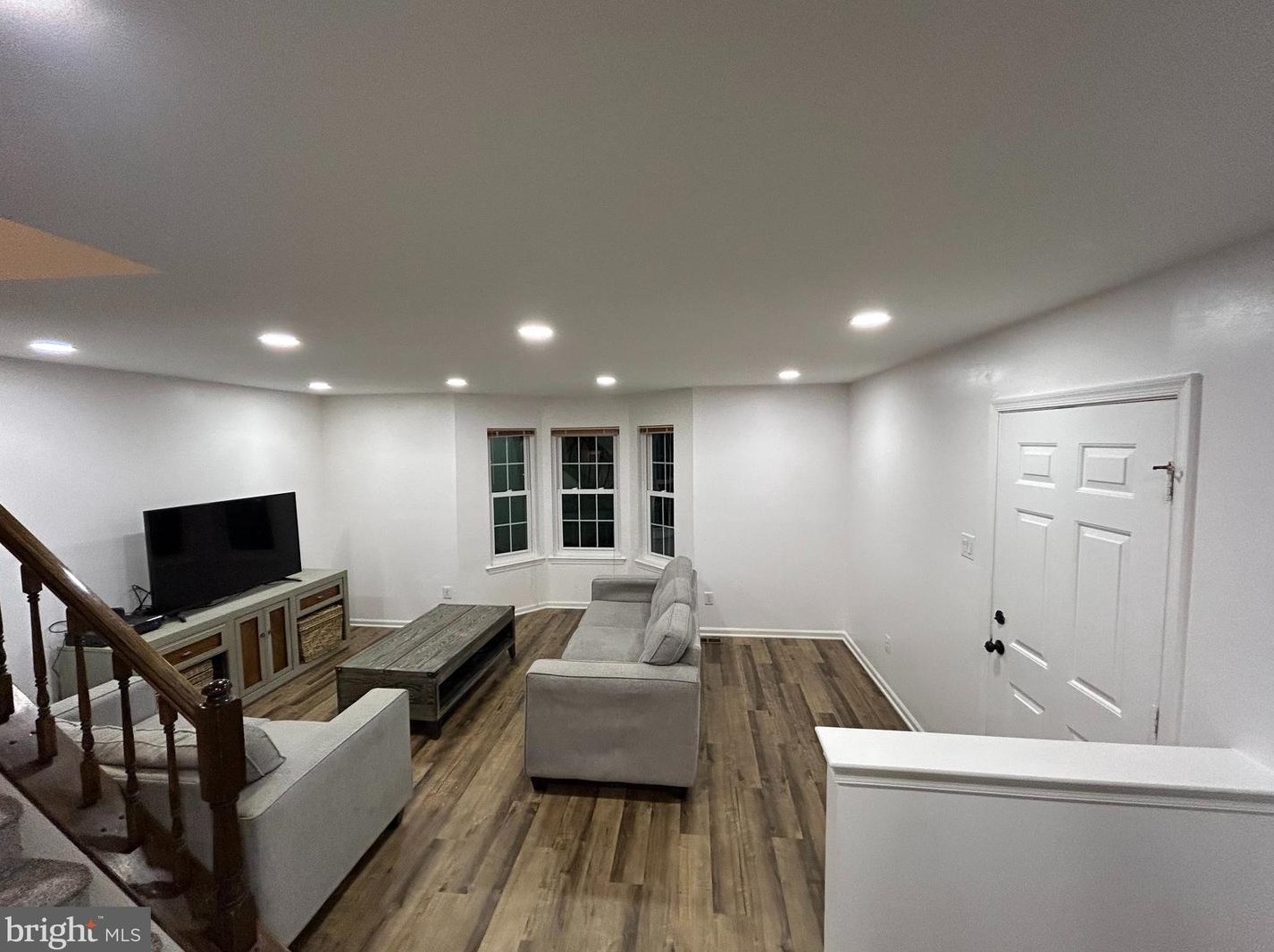 81 Fair Oaks Ct, Upper Makefield PA  18940-2352 exterior