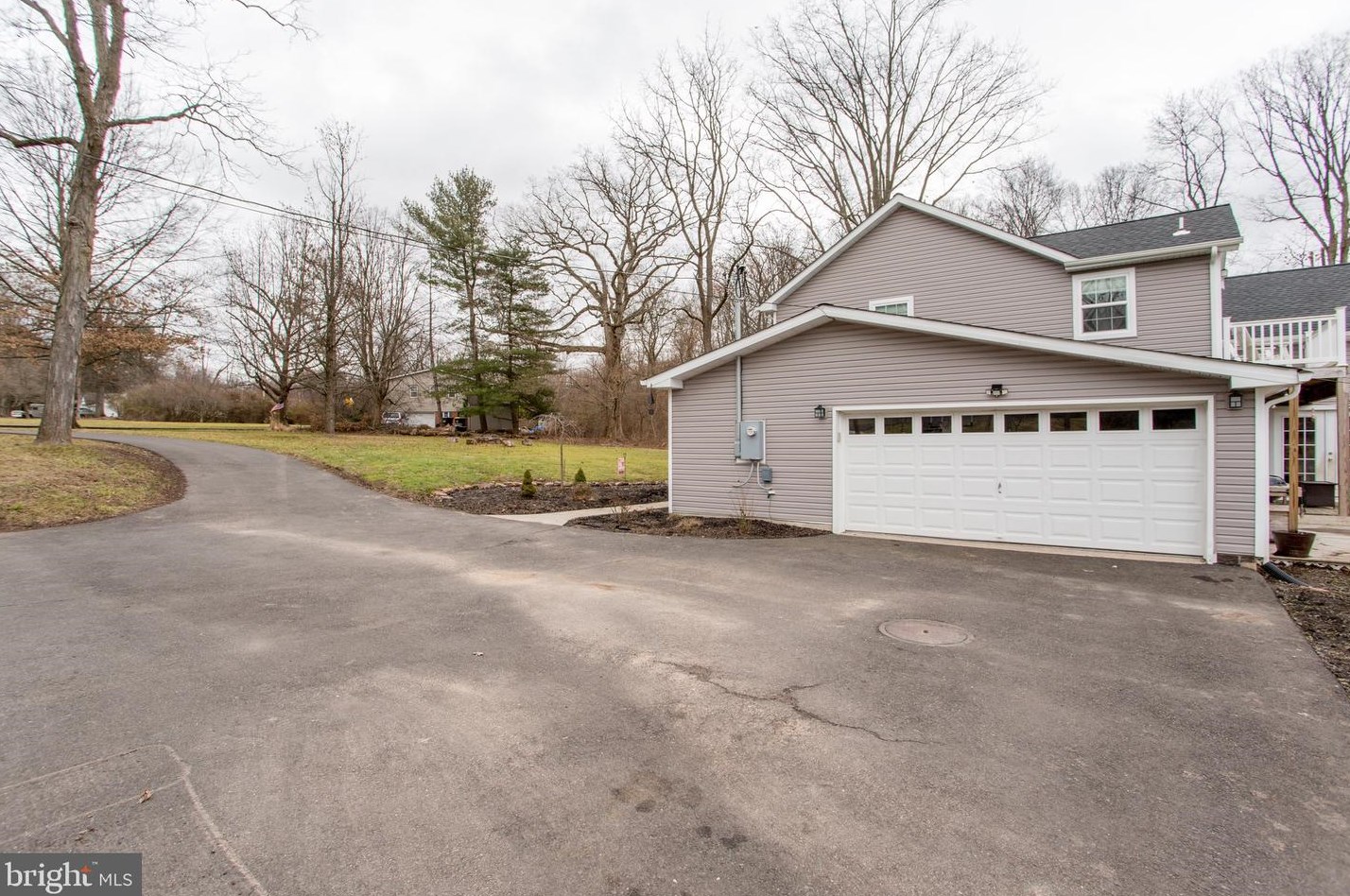 1350 Clearview Dr, Jamison PA  18929-1151 exterior