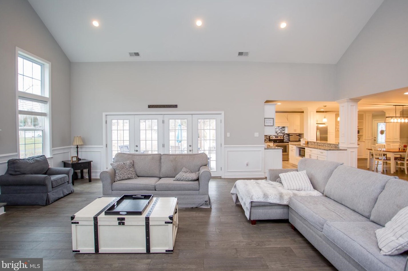 1350 Clearview Dr, Jamison PA  18929-1151 exterior