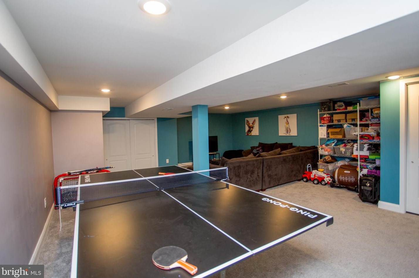 1350 Clearview Dr, Jamison PA  18929-1151 exterior