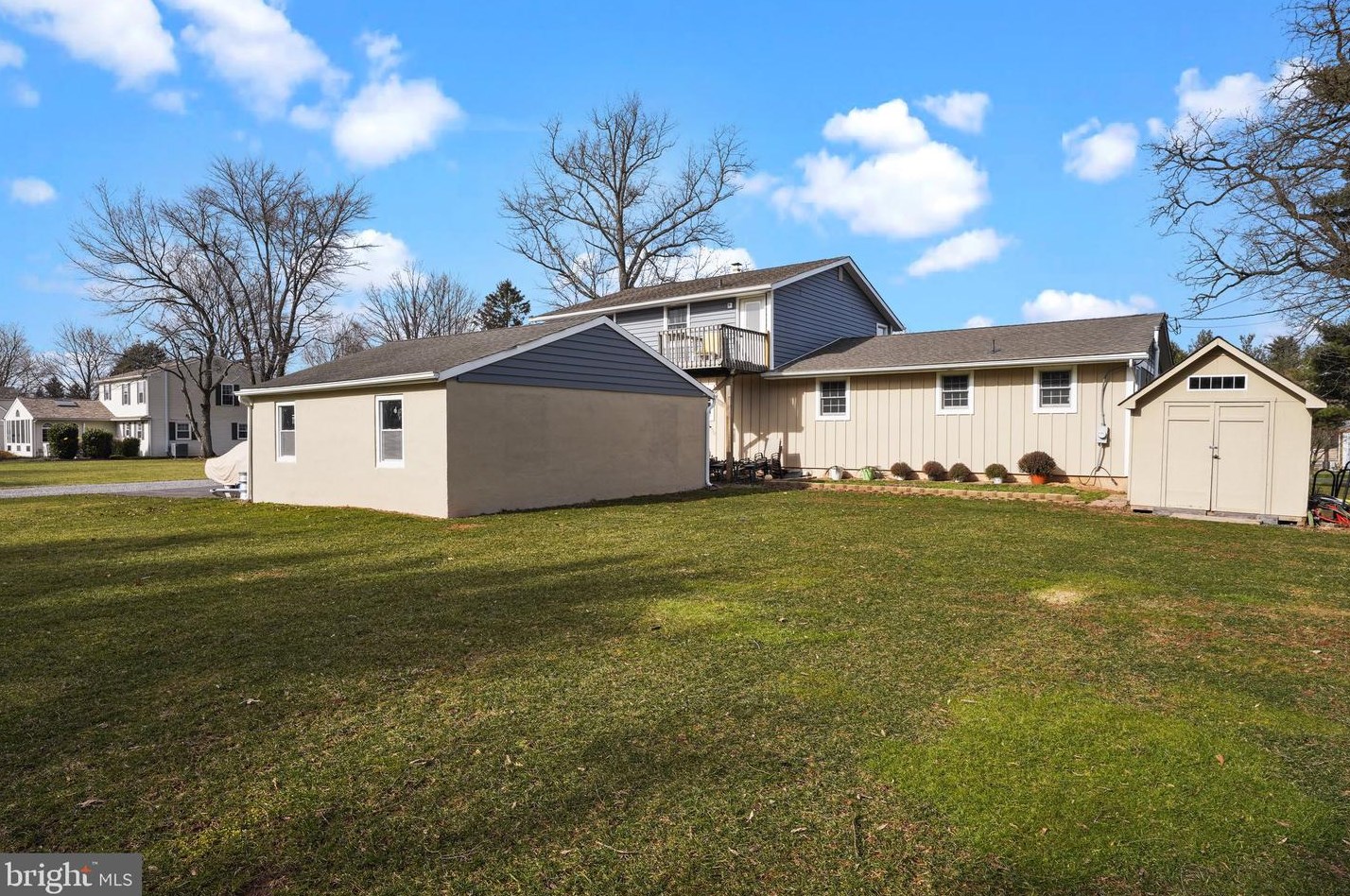 47 Williams Ave, Upper Makefield PA 18940-3613 exterior