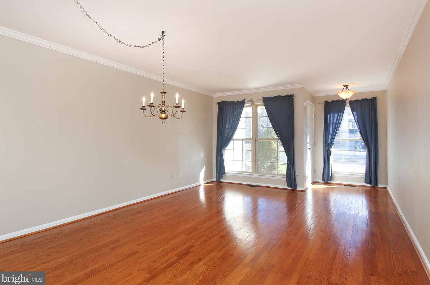 5102 Arbor Hill Ct, Gardenville, PA