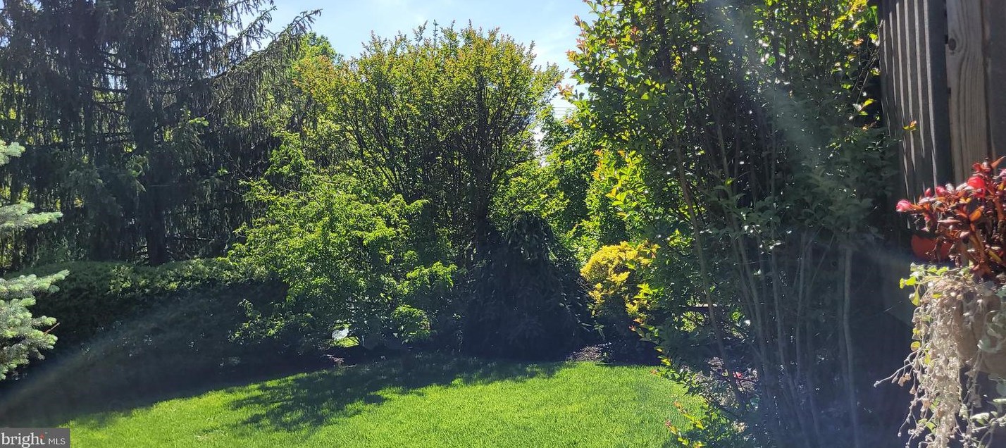 311 Parkview Way, Upper Makefield PA  18940-1138 exterior