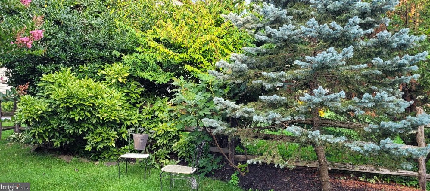 311 Parkview Way, Upper Makefield PA  18940-1138 exterior