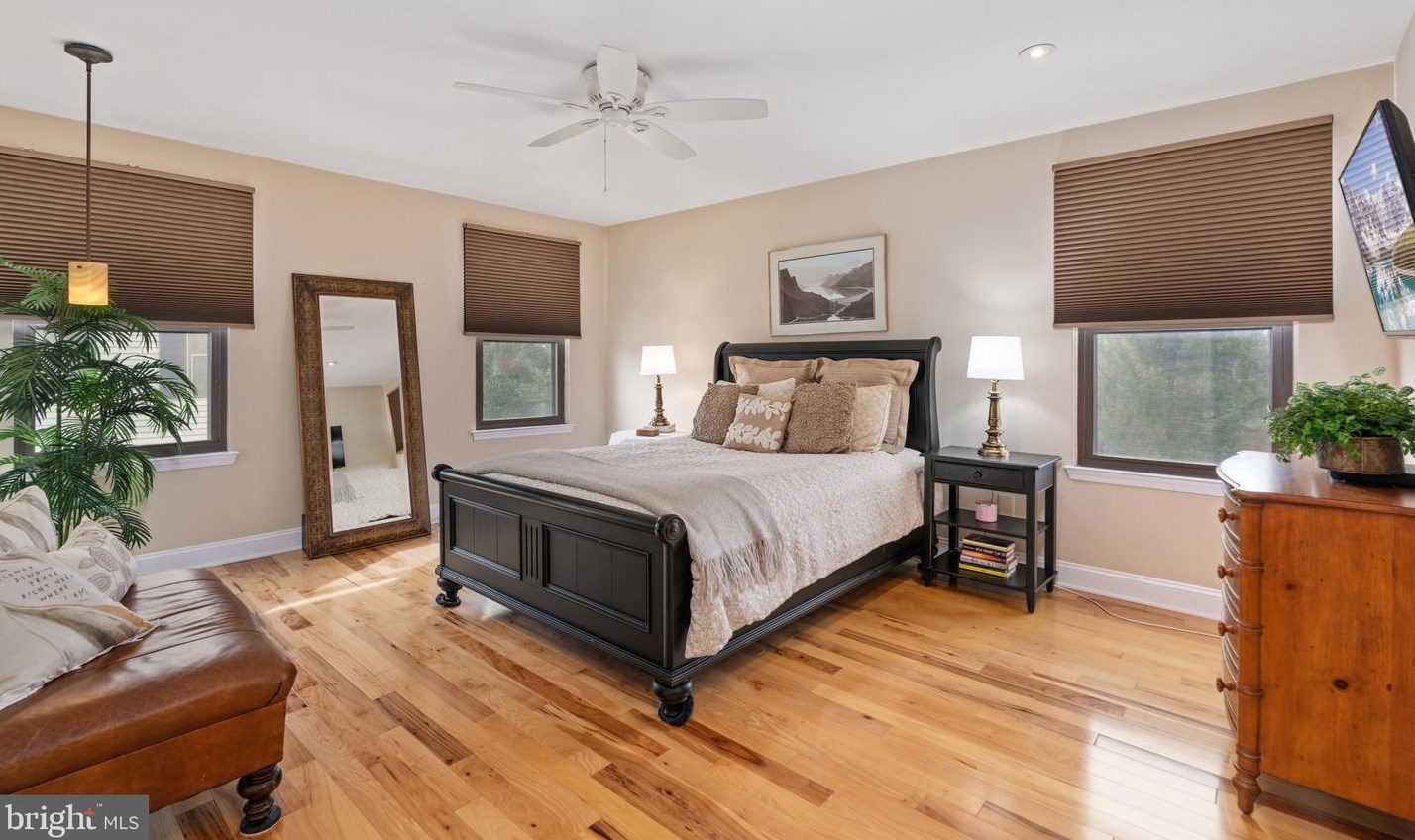 311 Parkview Way, Upper Makefield PA  18940-1138 exterior