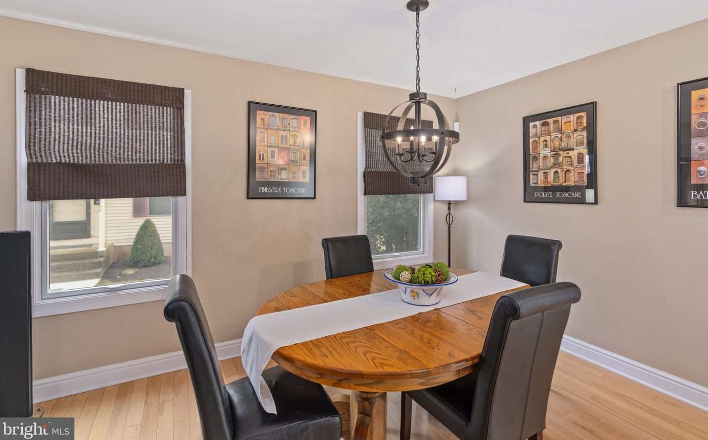 311 Parkview Way, Upper Makefield PA  18940-1138 exterior