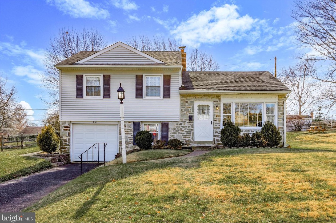 618 Paddock Rd, Southampton, PA 18966-3517