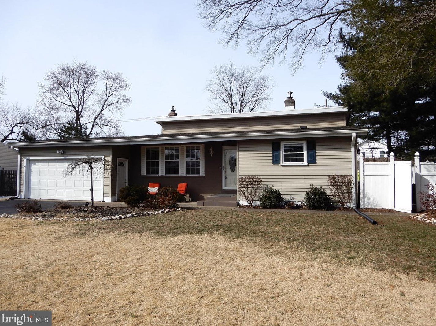 18 Manor Ln #n, Yardley, PA 19067