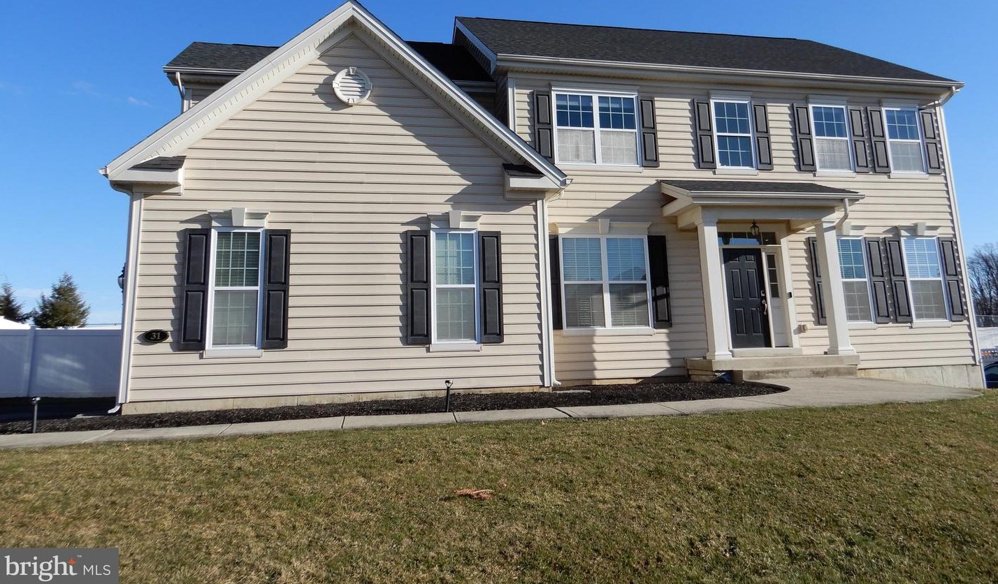 31 Beechwood Blvd, Langhorne, PA 19053