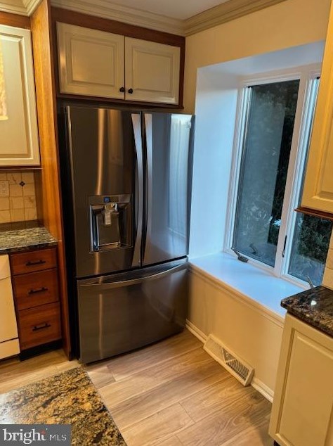 14 Colchester Pl, Upper Makefield PA  18940-1704 exterior