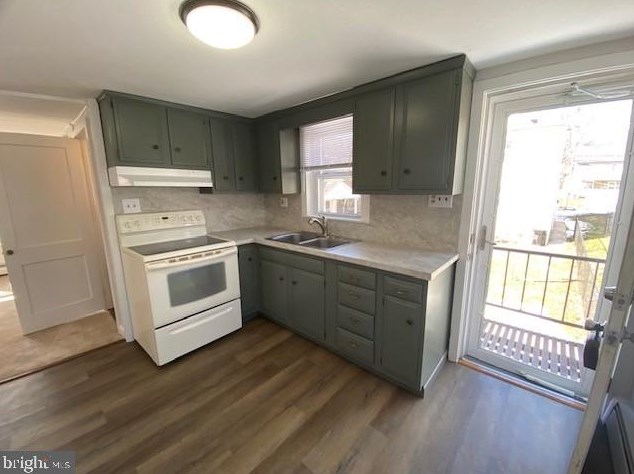 131 S 5th St #f, Perkasie, PA 18944