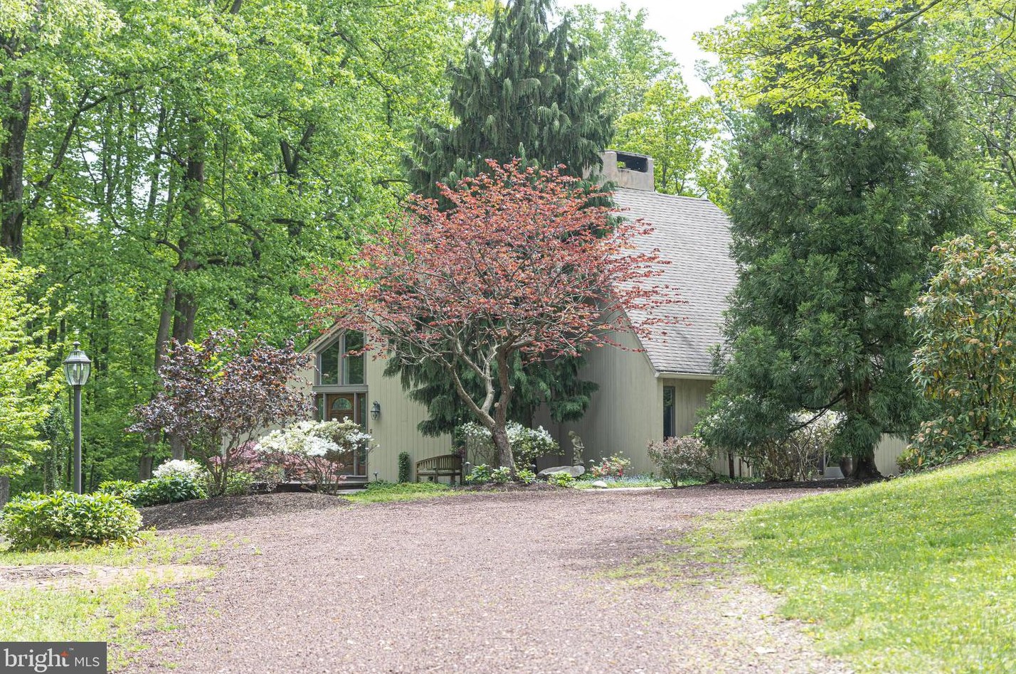 5939 Honey Hollow Rd, Gardenville, PA 18902