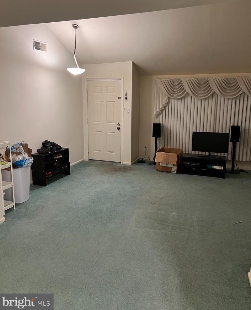 81 Banbury Ct, Southampton, PA 18966