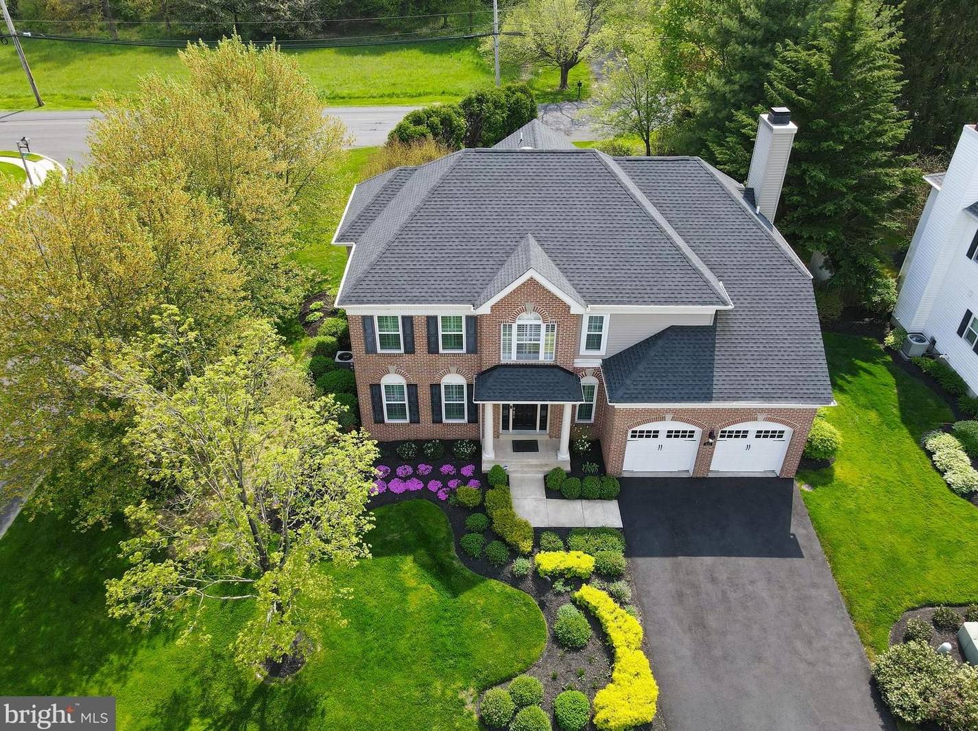 823 Yearling Dr, New Hope, PA 18938-5810