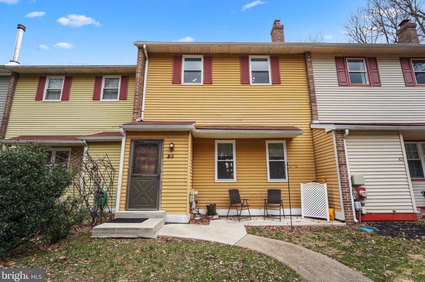 80 Woodbridge Ct S #s, Langhorne, PA 19053