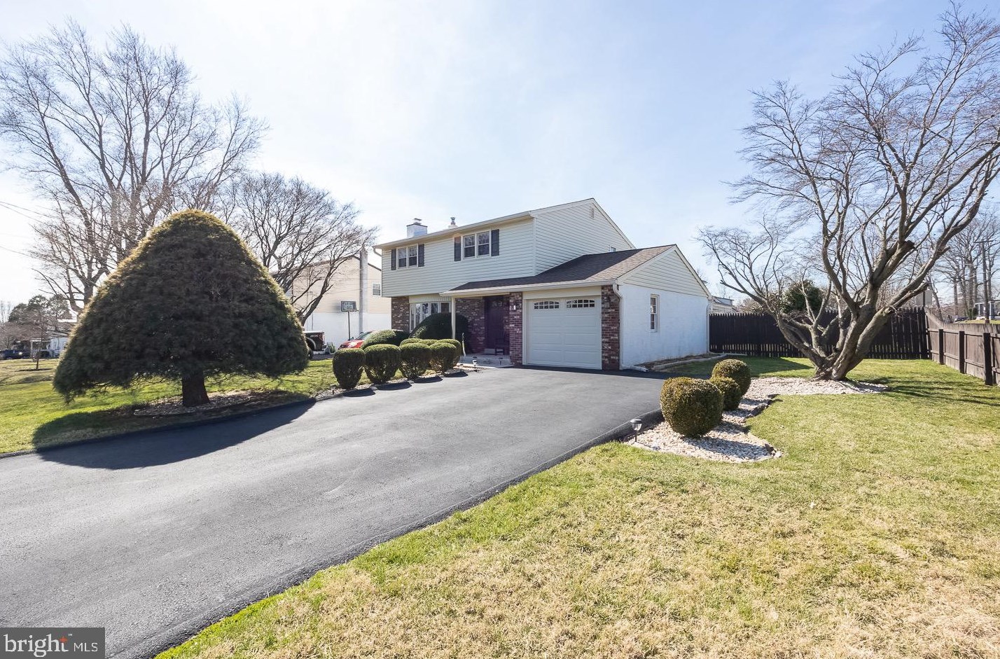 904 Avenue, Langhorne, PA 19047-3821