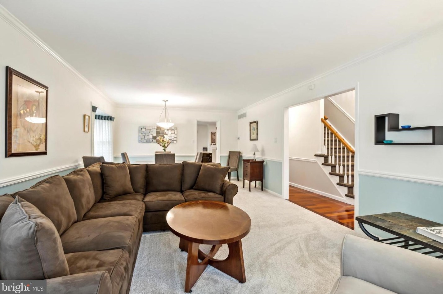 609 Chatham Ct, Chalfont, PA 18914-2067