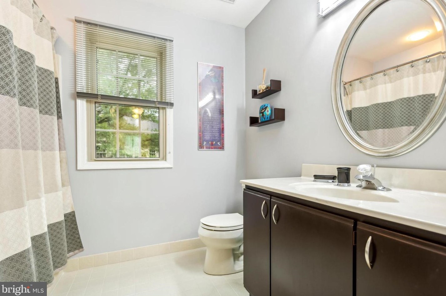 609 Chatham Ct, Chalfont PA  18914-2067 exterior