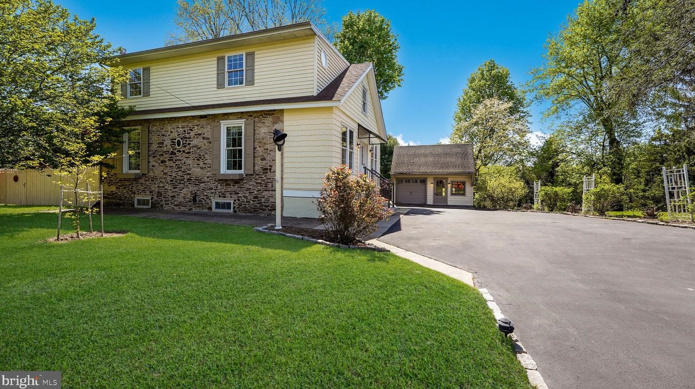 138 Butler Ave, Gardenville, PA