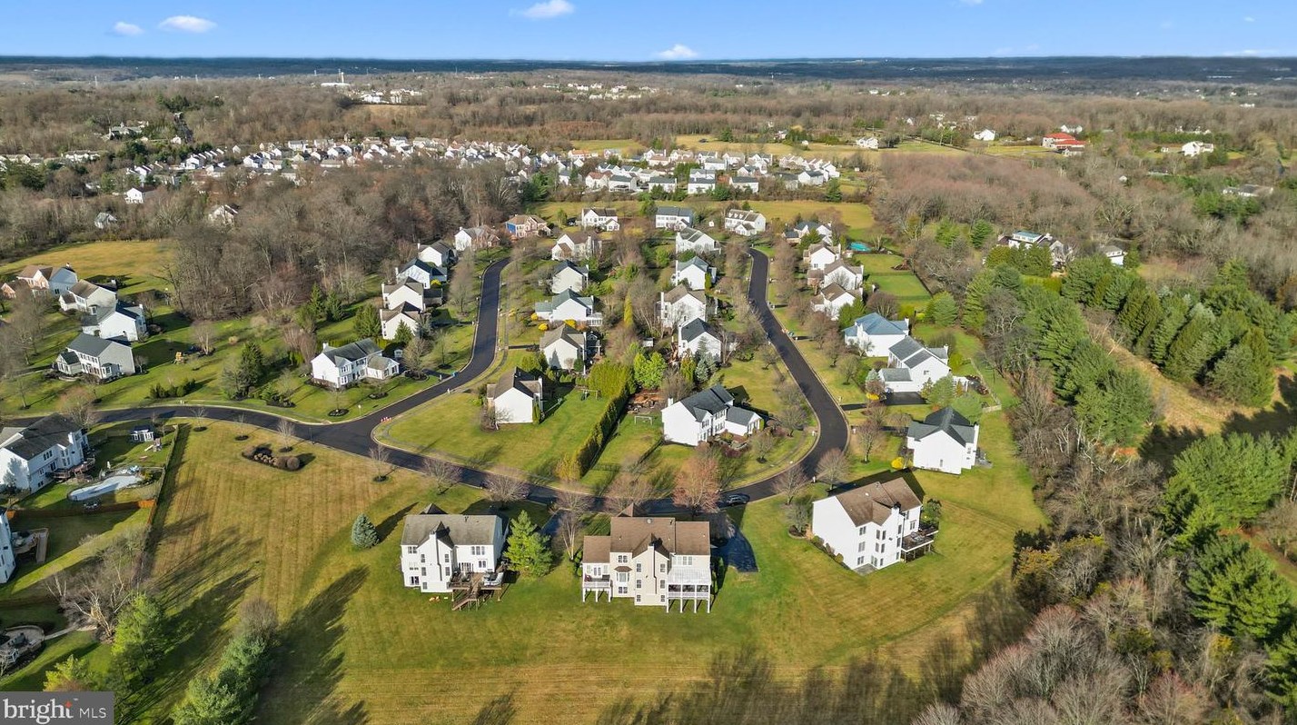 38 Eagleton Farm Rd, Upper Makefield PA  18940-4214 exterior