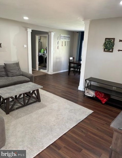 107 Vermillion Dr, Levittown PA  19054-1322 exterior