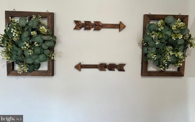 107 Vermillion Dr, Levittown PA  19054-1322 exterior