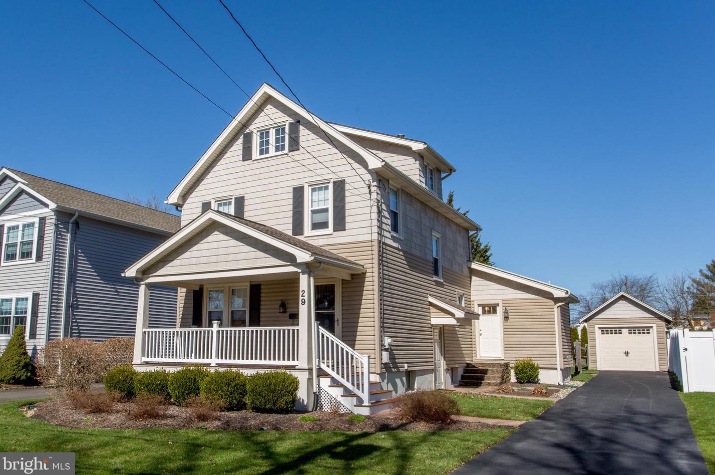29 Mercer Ave, Gardenville, PA