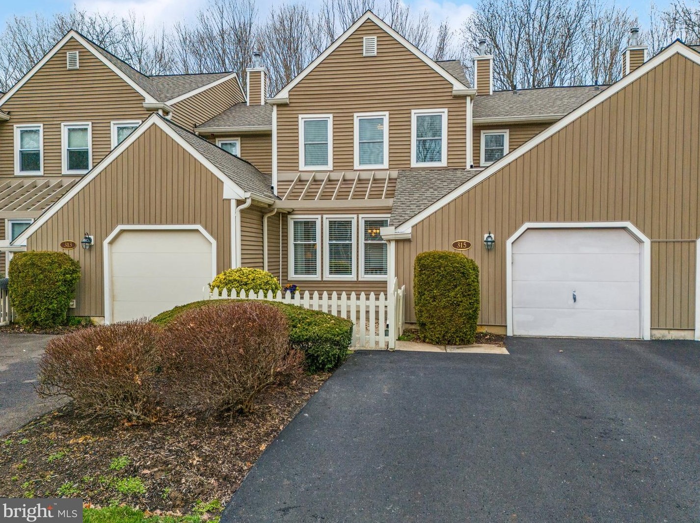 315 Rowantree Cir, Yardley, PA 19067-5745