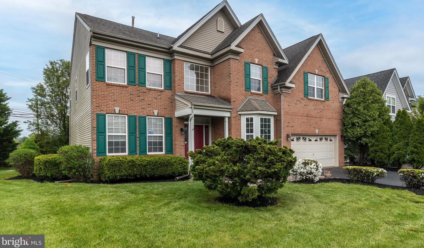 2375 Oxfordshire Rd #s, Furlong, PA 18925