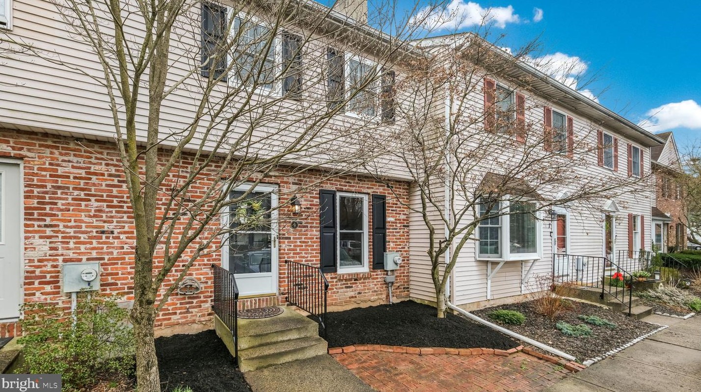9 Independence Way, Gardenville, PA