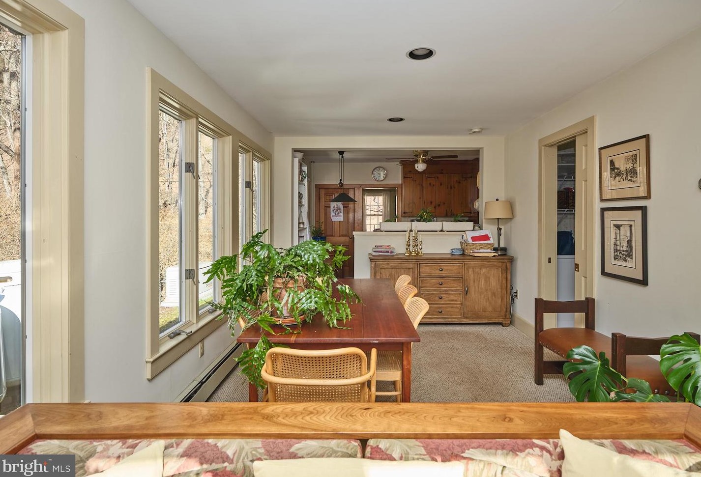 6586 Fleecy Dale Rd, Carversville, PA 18913