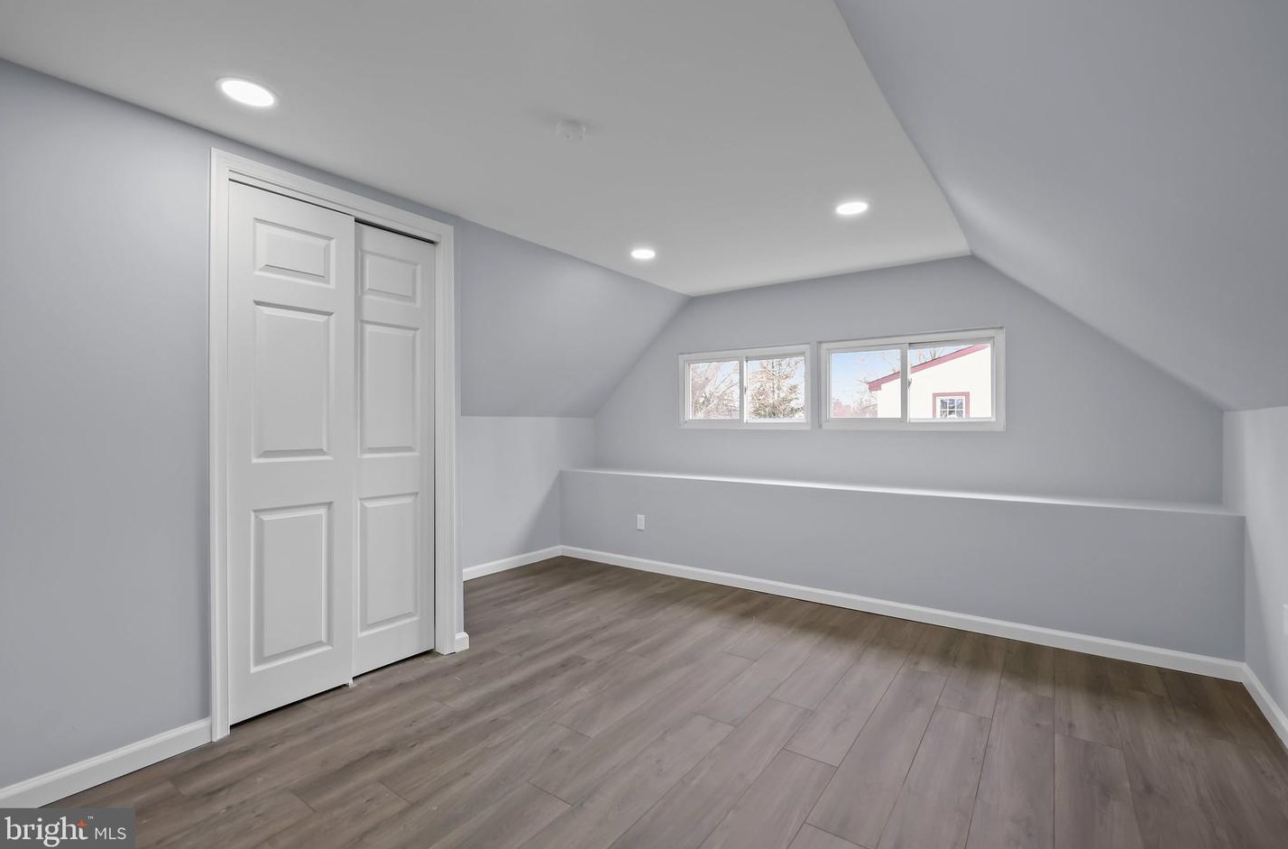 109 Appletree Dr, Levittown PA  19055-1234 exterior