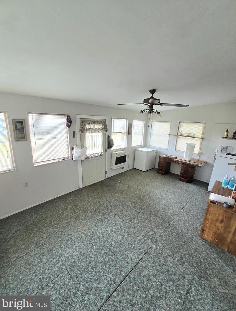 2 Ironwood Rd, Levittown PA  19057-2726 exterior