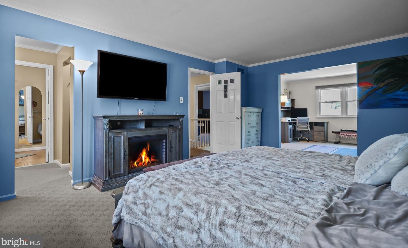 2 Elizabeth Ln, Southampton PA  18954-1011 exterior