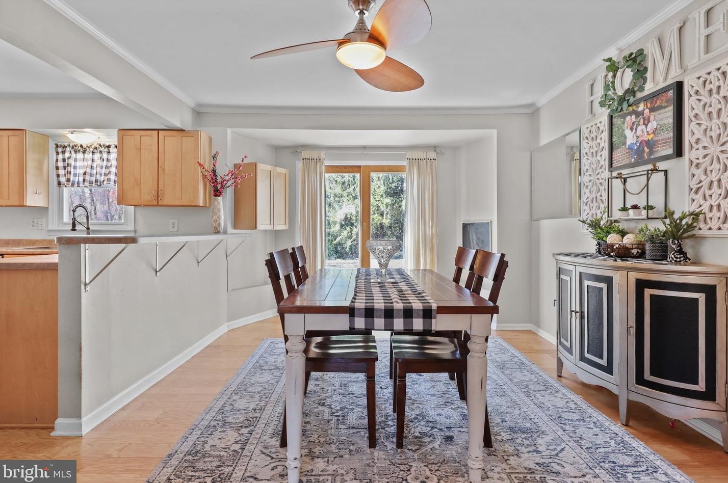 2 Elizabeth Ln, Southampton PA  18954-1011 exterior